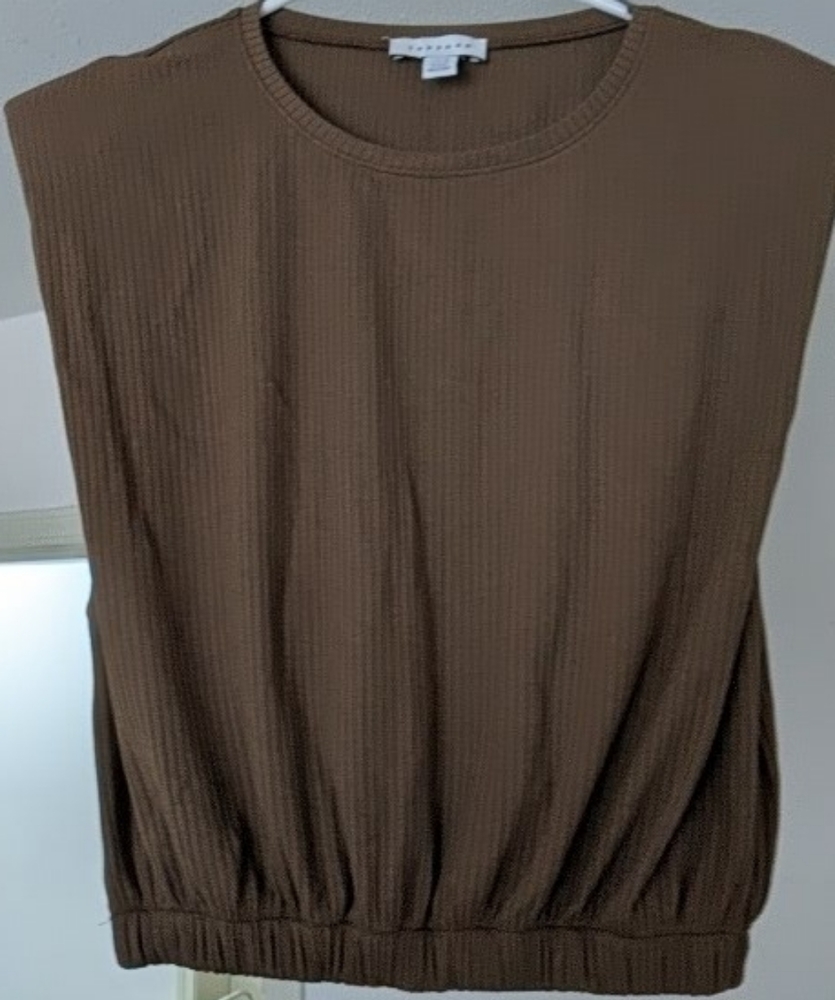 Padded Ribbed Top - Picture 4 of 4